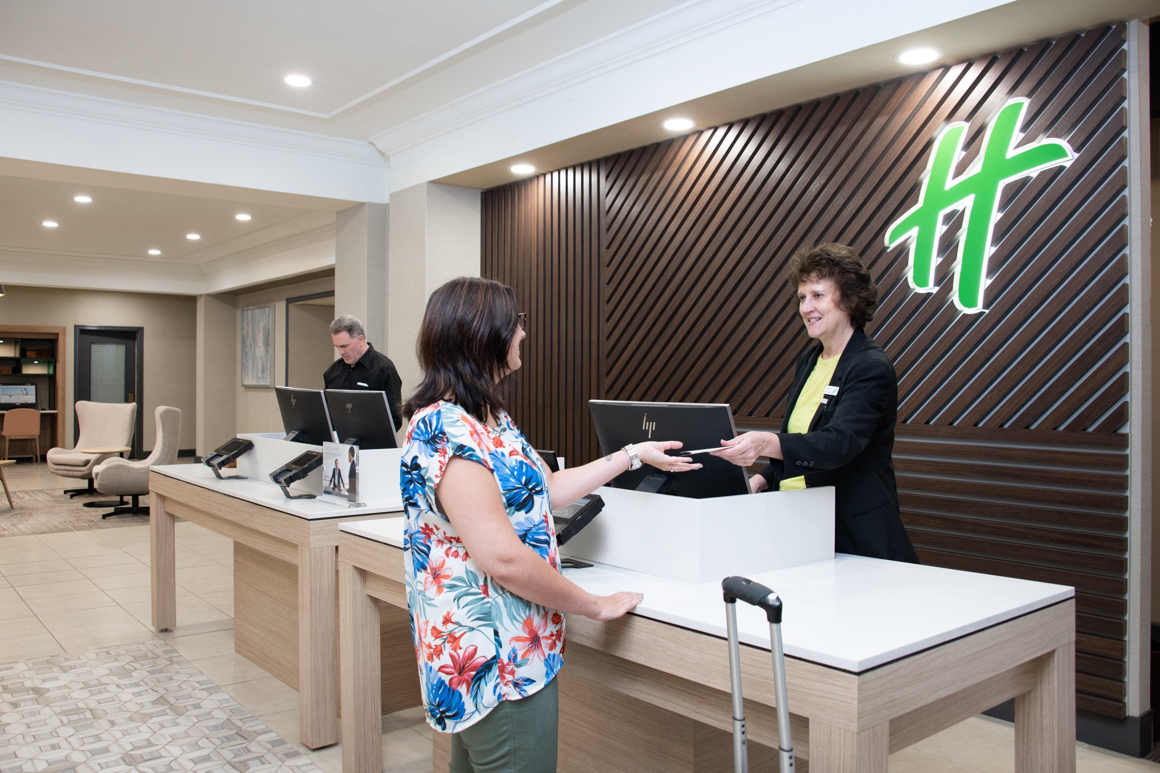 Holiday Inn & Suites Pittsfield-Berkshires, An Ihg Hotel Ngoại thất bức ảnh