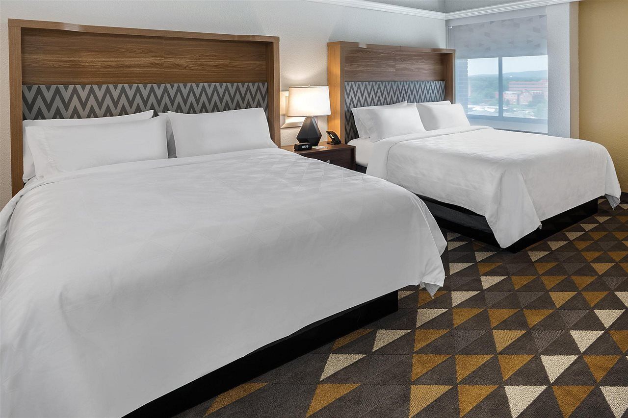Holiday Inn & Suites Pittsfield-Berkshires By Ihg Ngoại thất bức ảnh